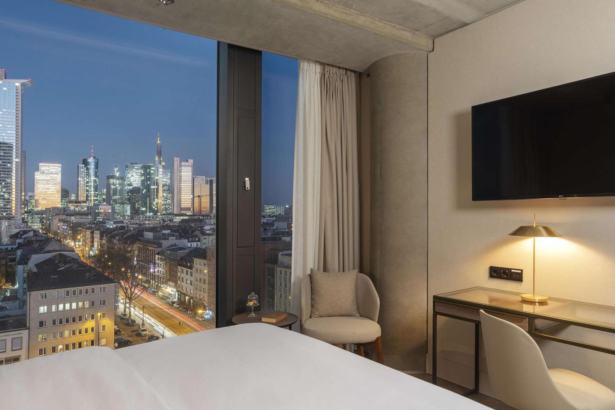 Nh Collection Frankfurt Spin Tower Hotel Frankfurt am Main Exterior photo