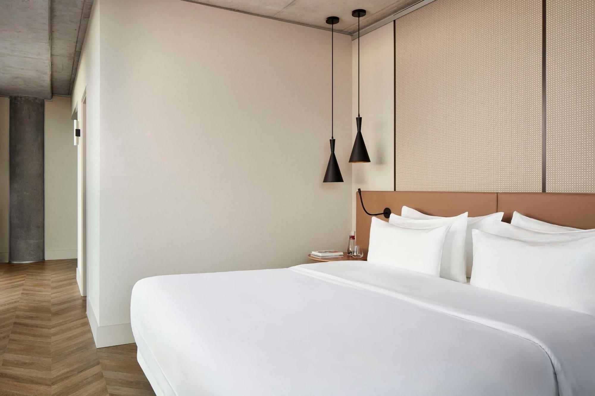 Nh Collection Frankfurt Spin Tower Hotel Frankfurt am Main Exterior photo